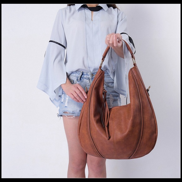 NEW LISBON Hobo Crossbody - Picture 7 of 8